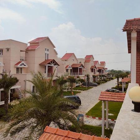 Umang - Premium Resort Like Villa In Vrindavan Exterior photo