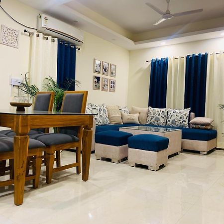 Umang - Premium Resort Like Villa In Vrindavan Exterior photo