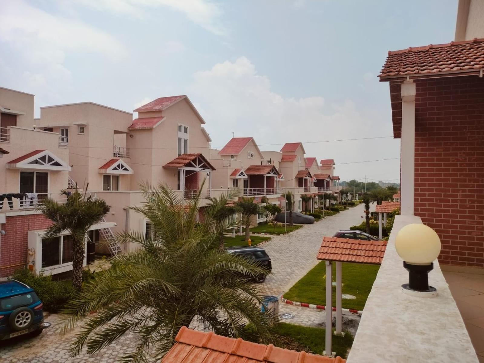 Umang - Premium Resort Like Villa In Vrindavan Exterior photo